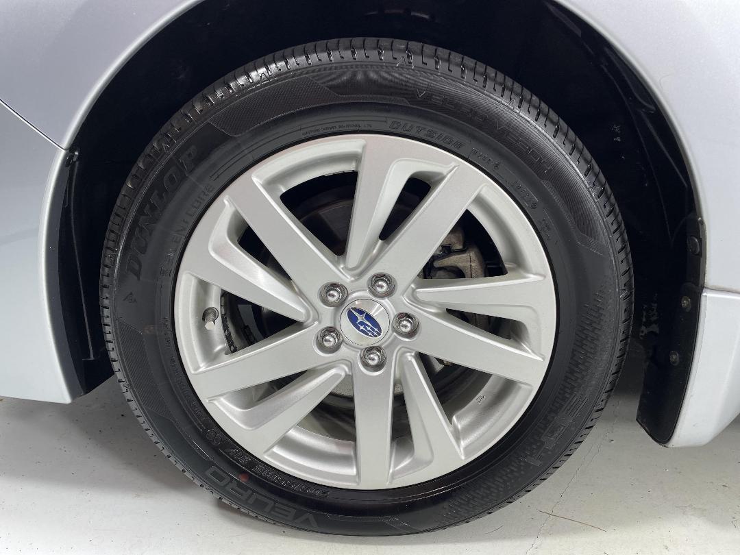 Photo '10' of Subaru Impreza Photo '10' of Subaru Impreza