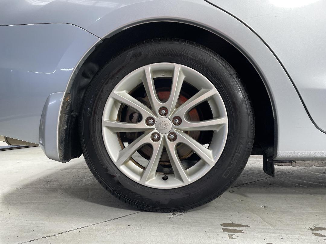 Photo '12' of Subaru Impreza Photo '12' of Subaru Impreza