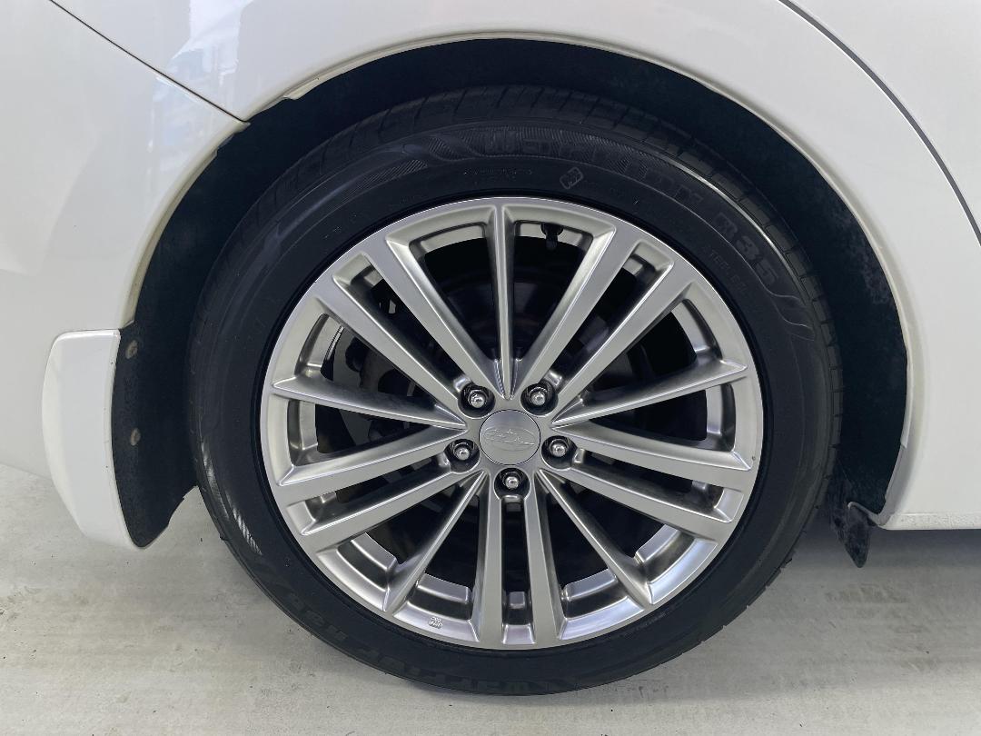 Photo '12' of Subaru Impreza