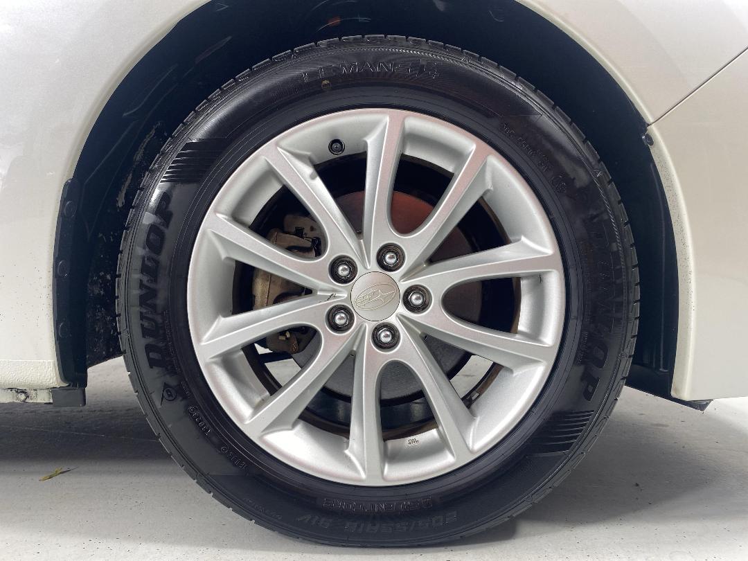 Photo '9' of Subaru Impreza Photo '9' of Subaru Impreza