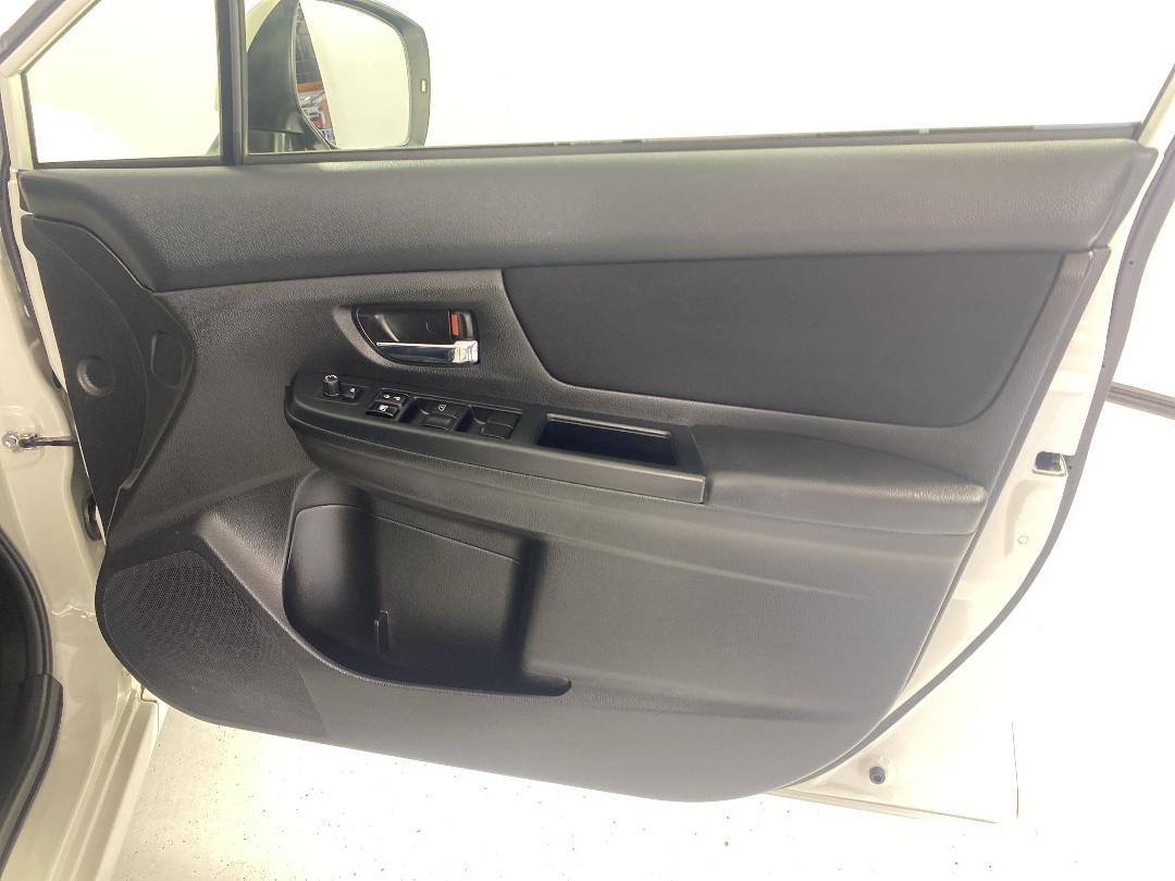 Photo '15' of Subaru Impreza Photo '15' of Subaru Impreza