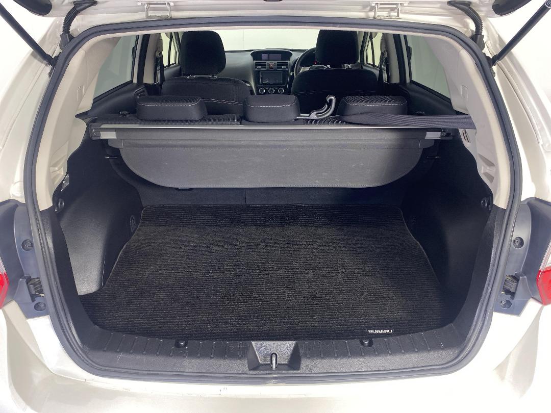 Photo '14' of Subaru Impreza Photo '14' of Subaru Impreza