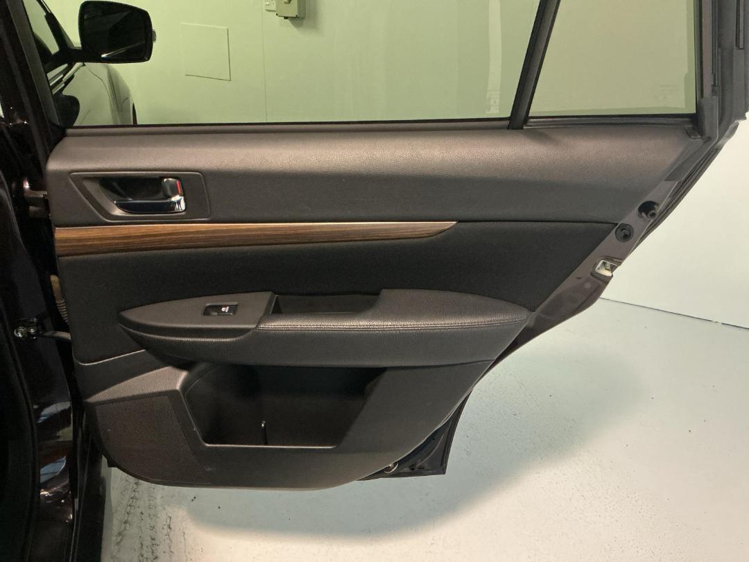 Photo '19' of Subaru Legacy Photo '19' of Subaru Legacy