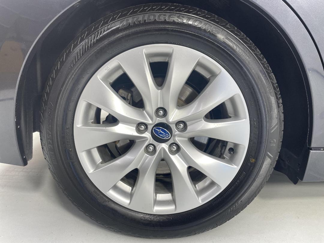 Photo '12' of Subaru Legacy Photo '12' of Subaru Legacy