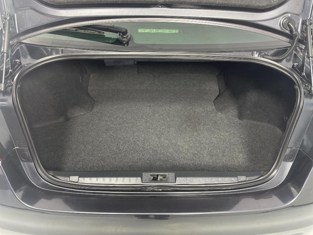 Photo '14' of Subaru Legacy Photo '14' of Subaru Legacy