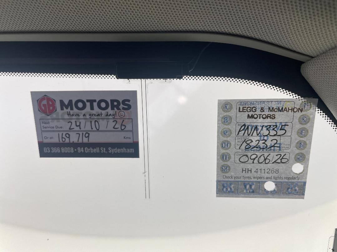 Photo '34' of Subaru Legacy Photo '34' of Subaru Legacy