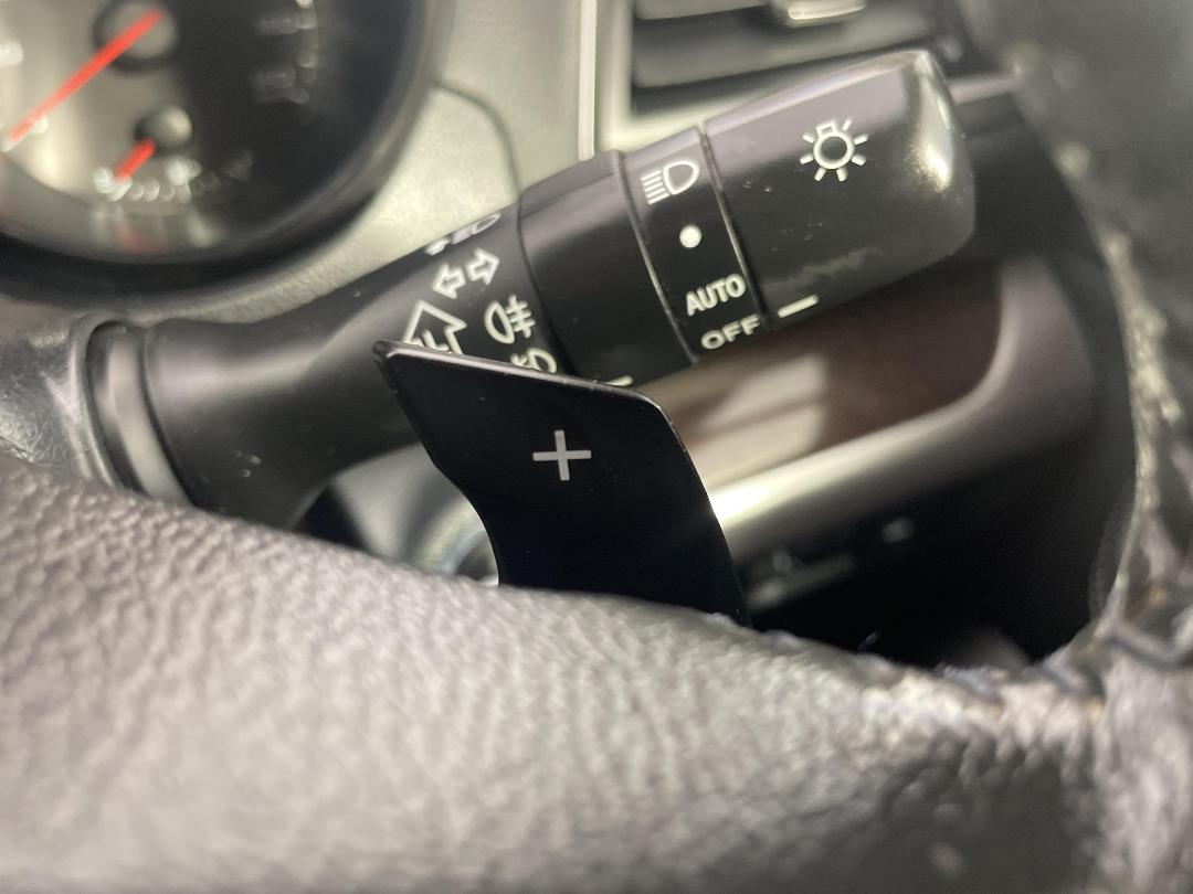 Photo '28' of Subaru Legacy Photo '28' of Subaru Legacy