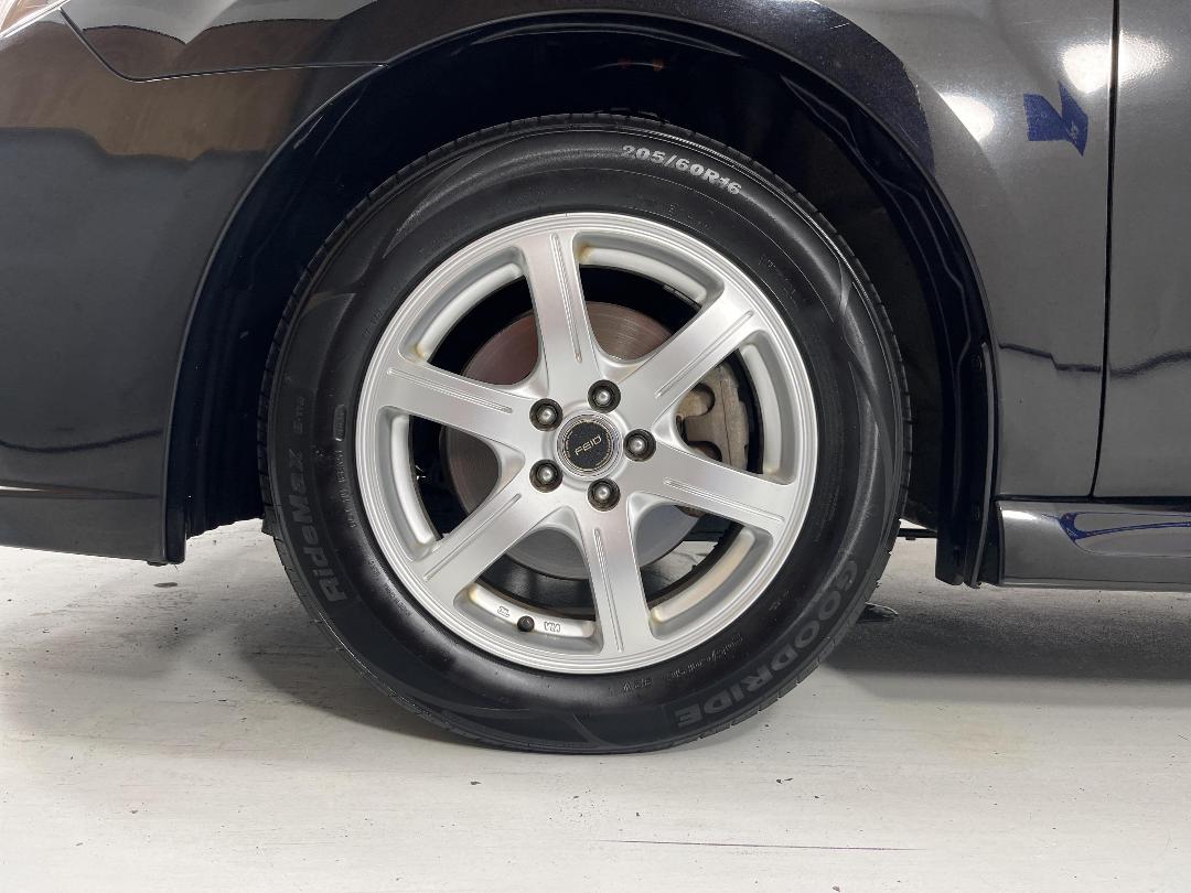 Photo '10' of Subaru Legacy Photo '10' of Subaru Legacy