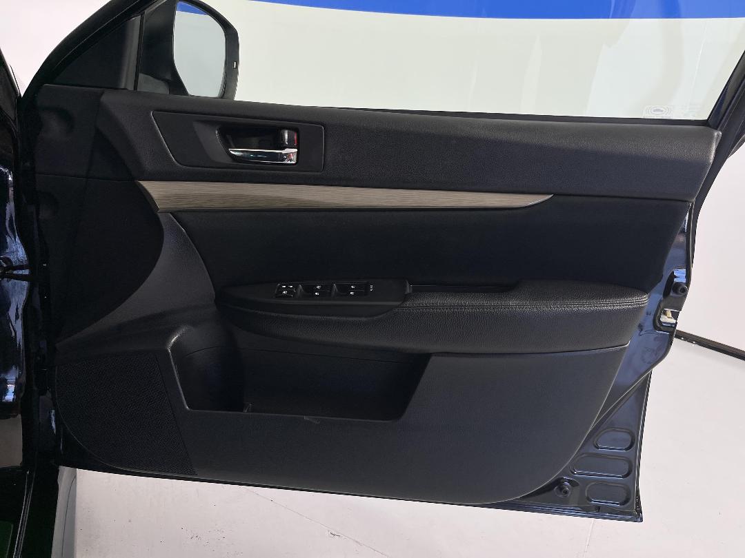 Photo '15' of Subaru Legacy Photo '15' of Subaru Legacy