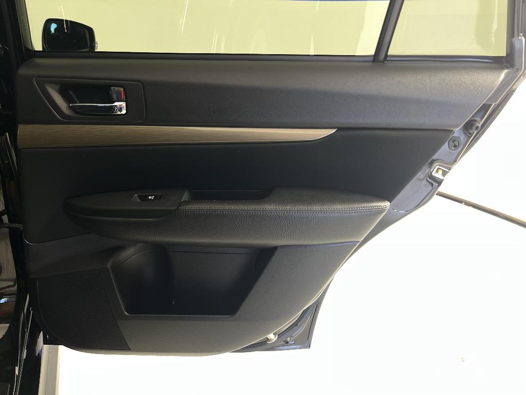 Photo '19' of Subaru Legacy Photo '19' of Subaru Legacy