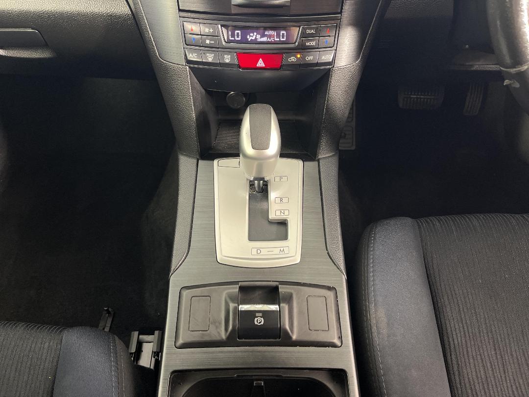 Photo '18' of Subaru Legacy Photo '18' of Subaru Legacy