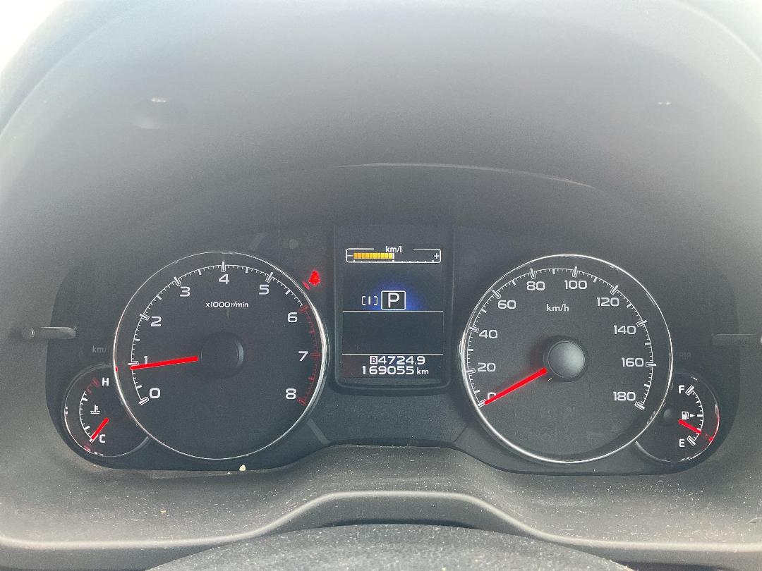 Photo '8' of Subaru Legacy