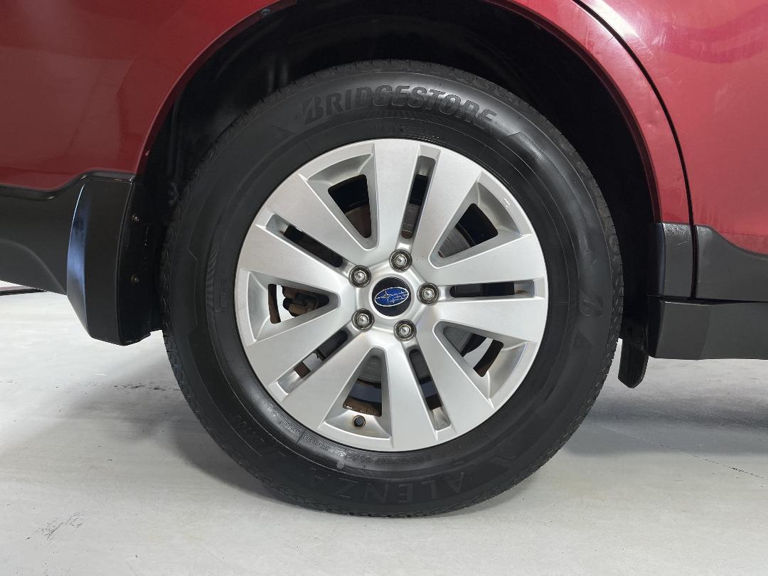 Photo '12' of Subaru Legacy