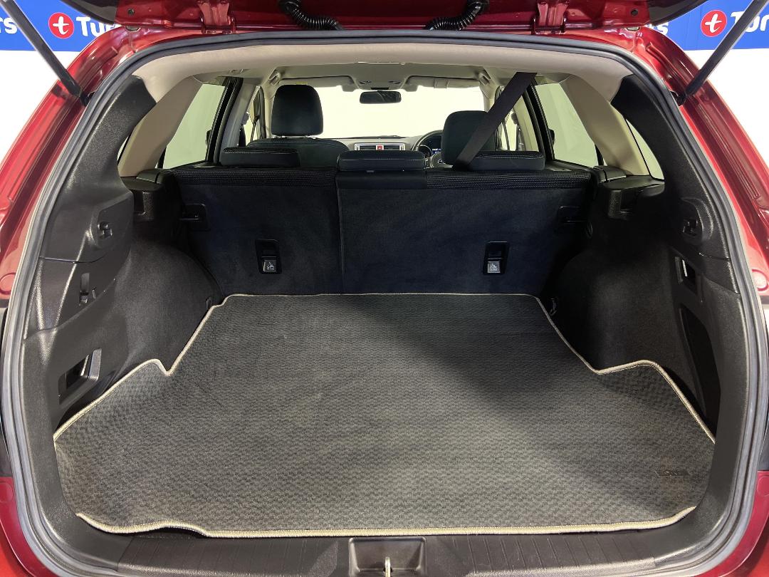 Photo '14' of Subaru Legacy