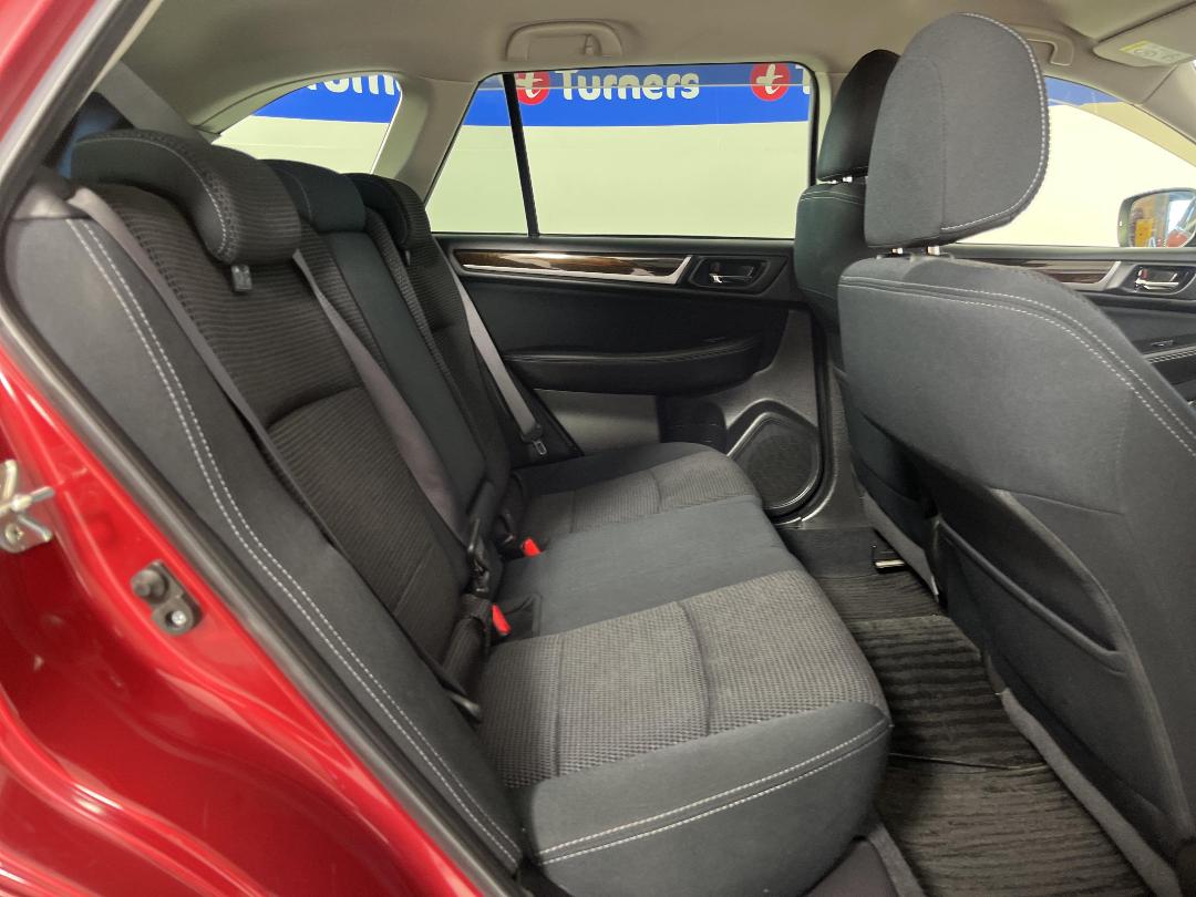 Photo '20' of Subaru Legacy