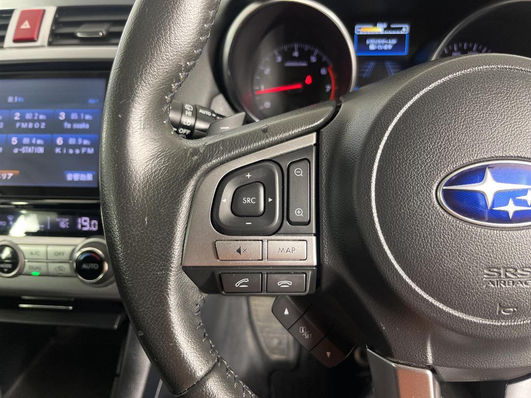 Photo '24' of Subaru Legacy