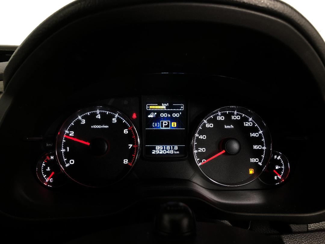 Photo '21' of Subaru Legacy