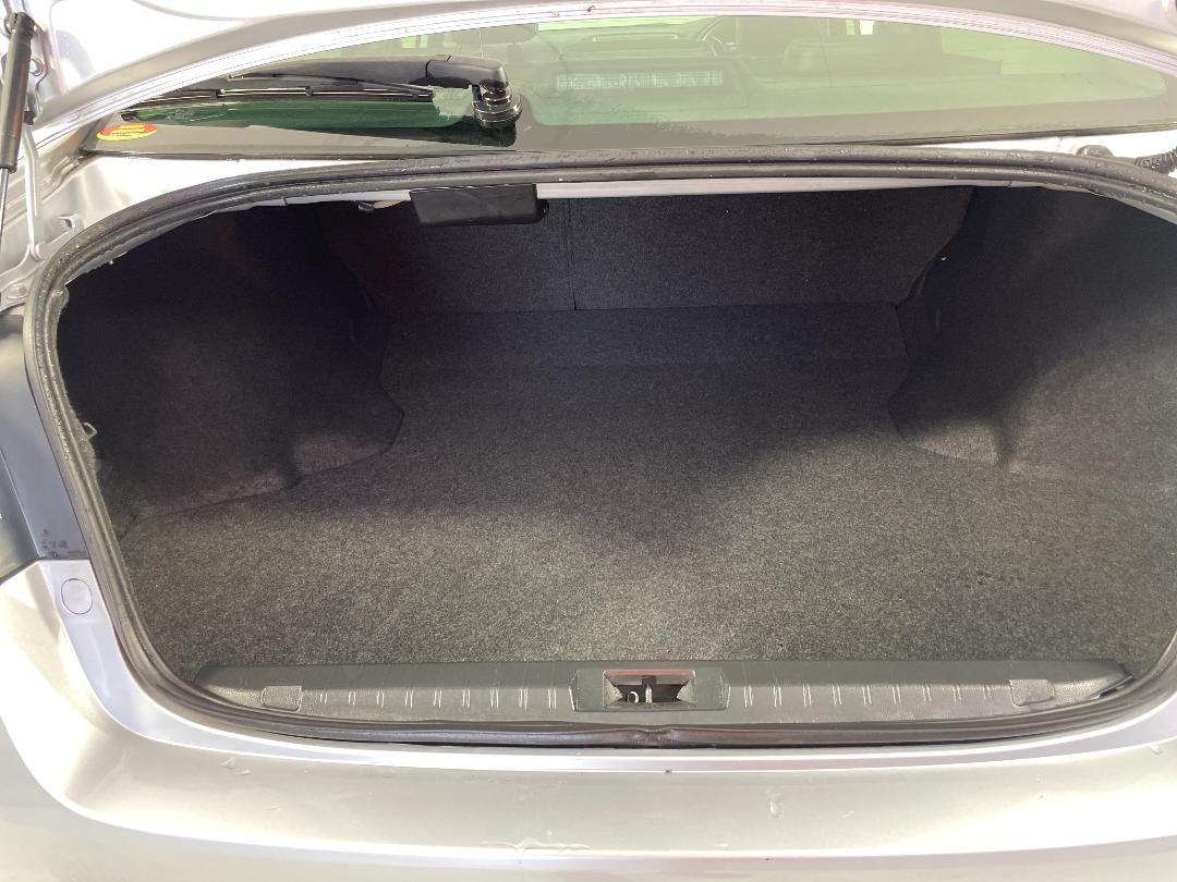 Photo '14' of Subaru Legacy