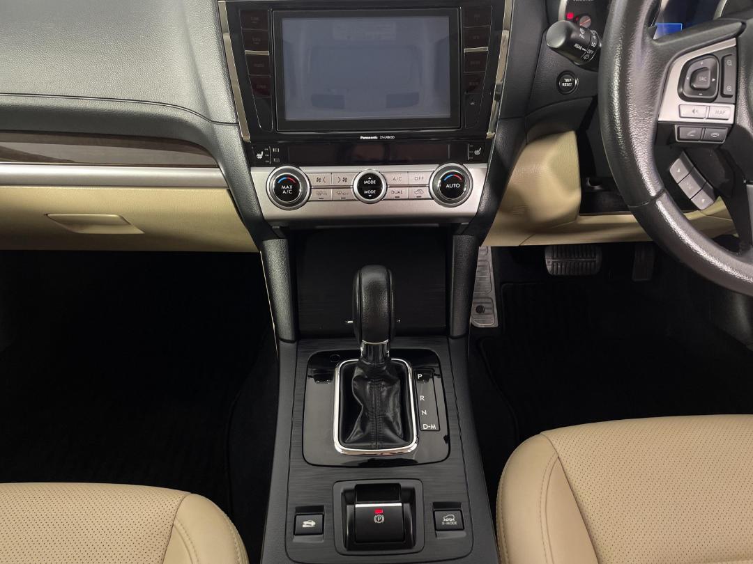 Photo '18' of Subaru Outback