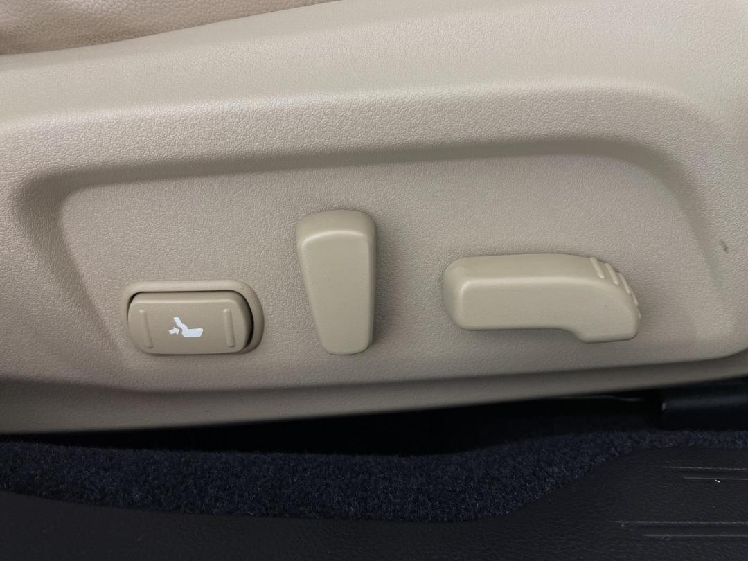 Photo '24' of Subaru Outback