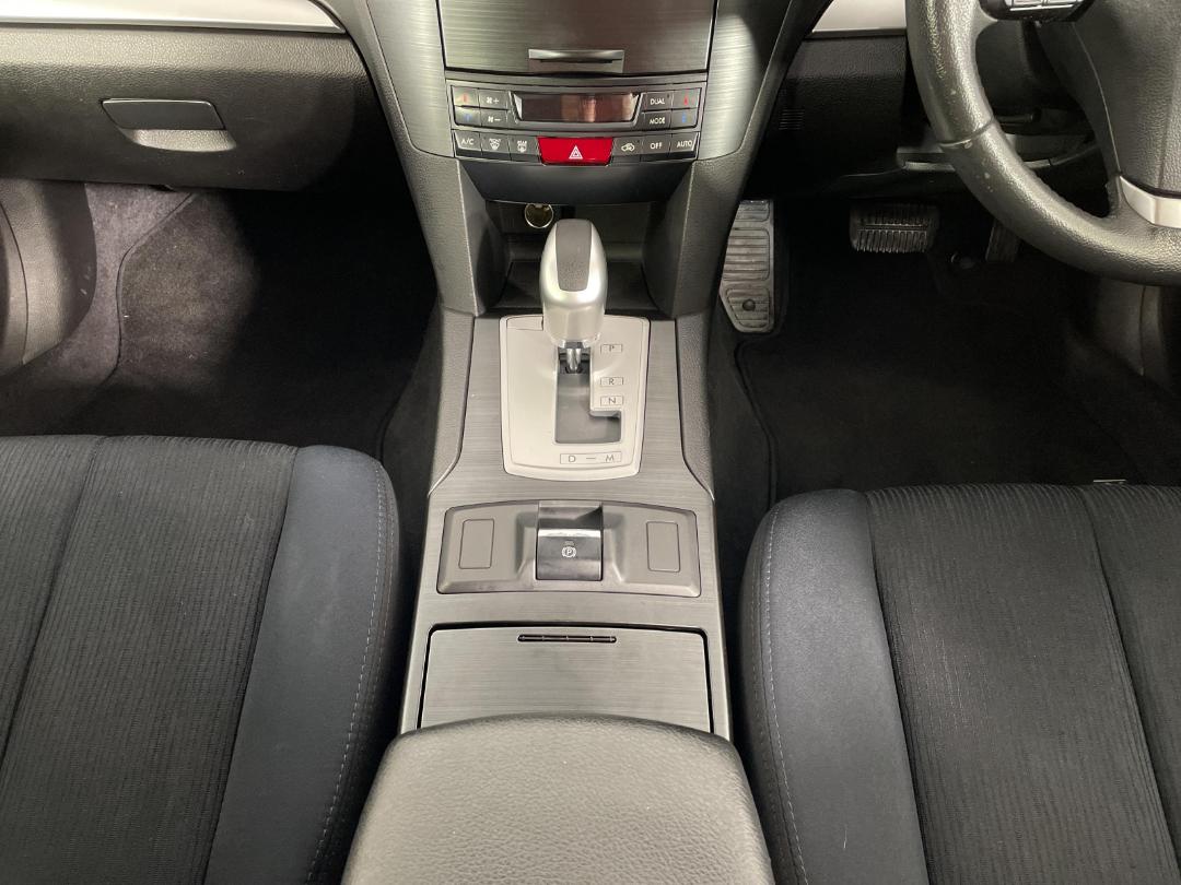 Photo '18' of Subaru Outback Photo '18' of Subaru Outback