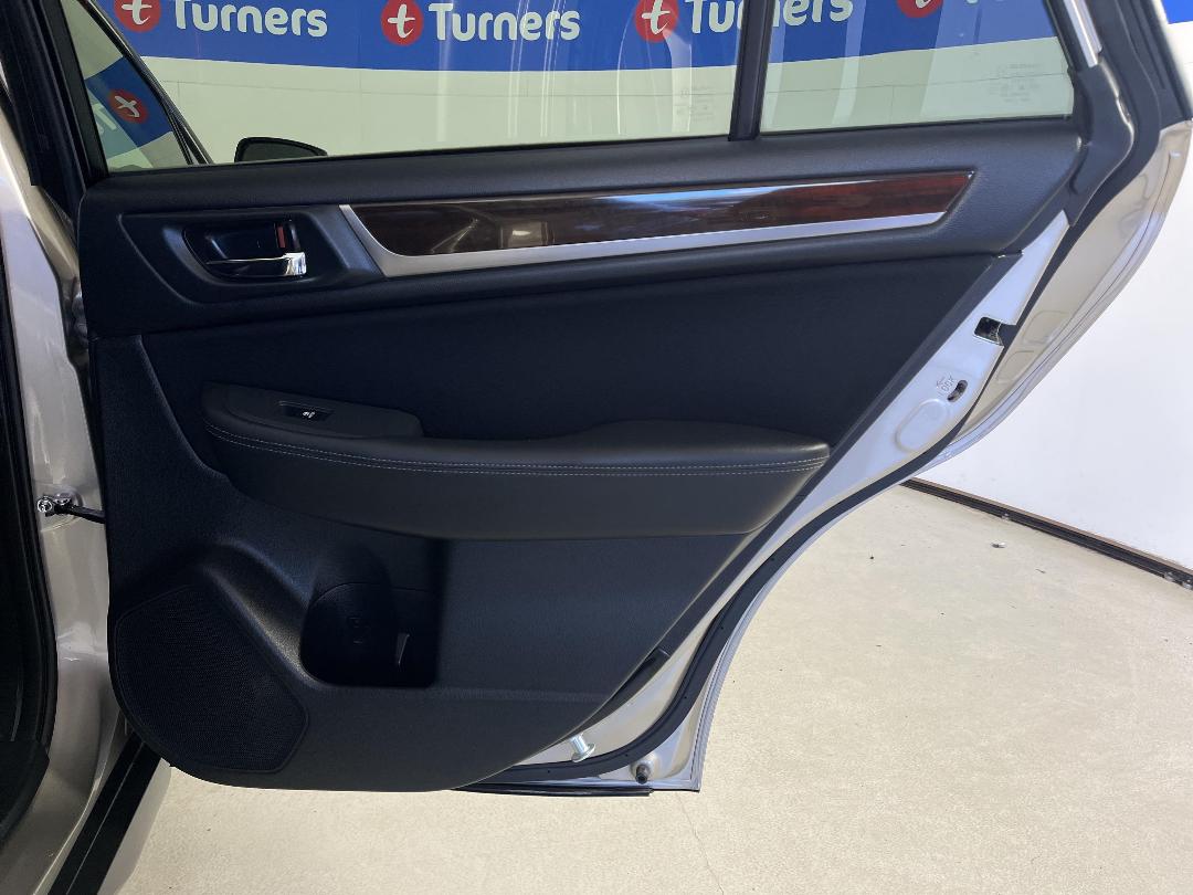 Photo '19' of Subaru Outback Photo '19' of Subaru Outback