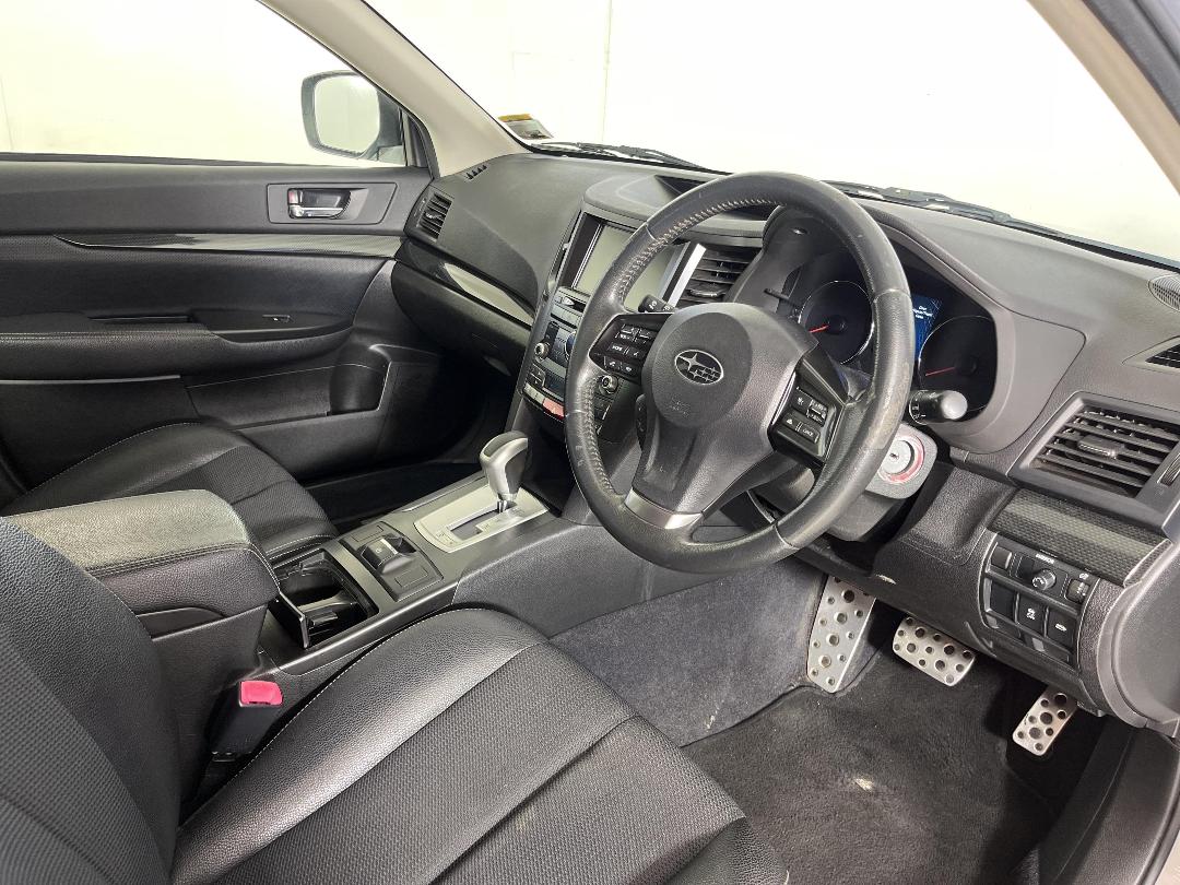 Photo '16' of Subaru Outback Photo '16' of Subaru Outback