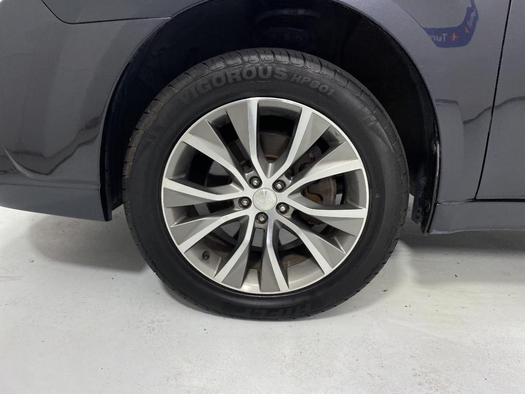 Photo '10' of Subaru Outback