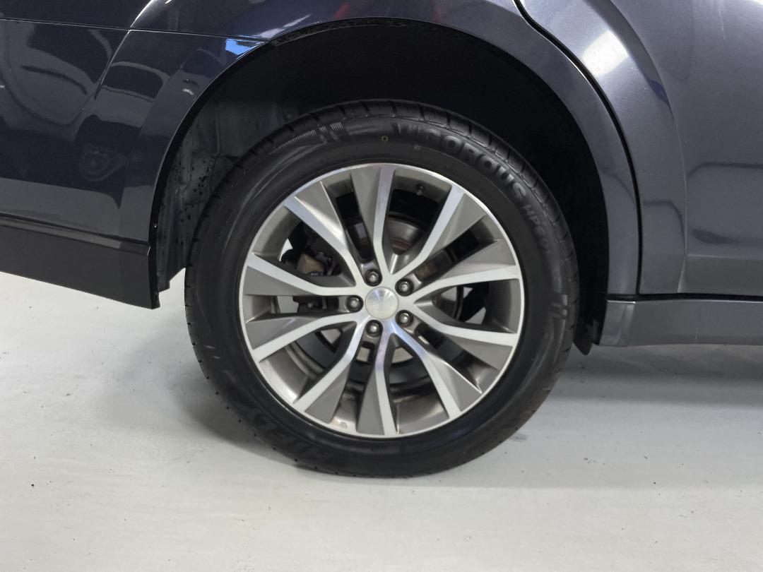 Photo '12' of Subaru Outback