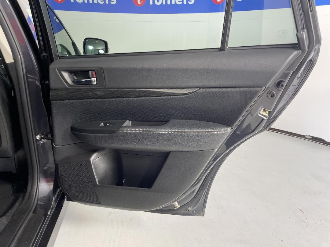 Photo '19' of Subaru Outback