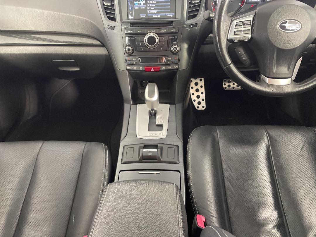 Photo '18' of Subaru Outback