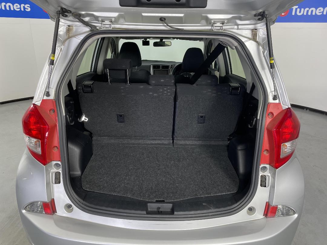 Photo '14' of Subaru Trezia