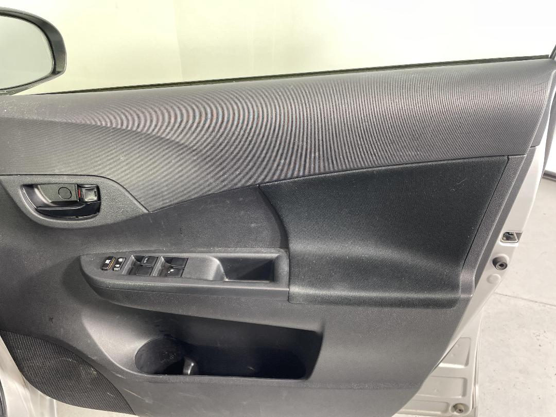 Photo '15' of Subaru Trezia