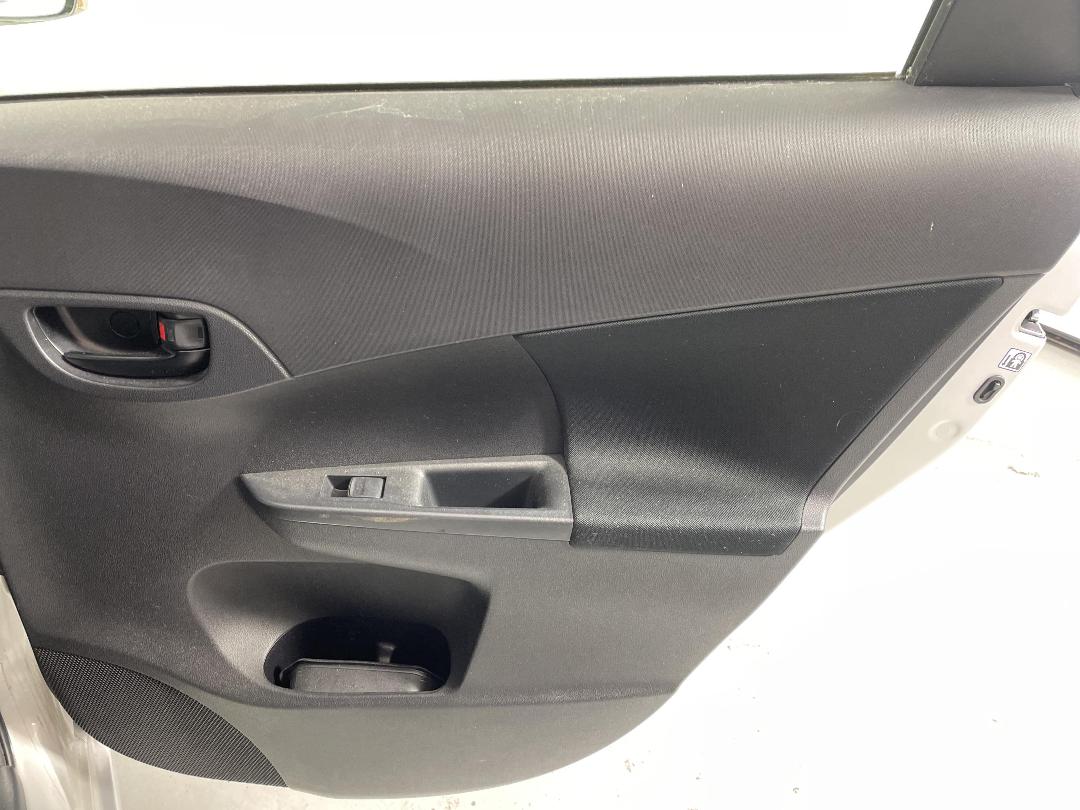 Photo '19' of Subaru Trezia