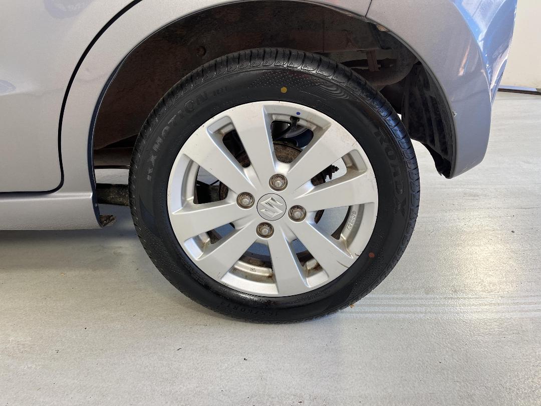 Photo '11' of Suzuki Alto Photo '11' of Suzuki Alto