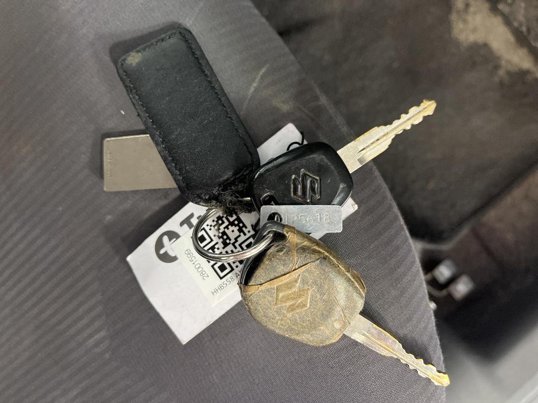 Photo '22' of Suzuki Alto Photo '22' of Suzuki Alto