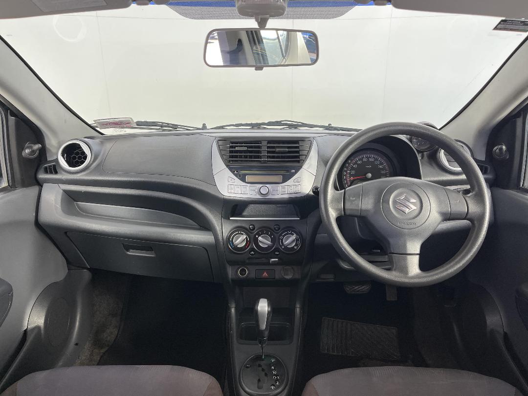 Photo '17' of Suzuki Alto Photo '17' of Suzuki Alto