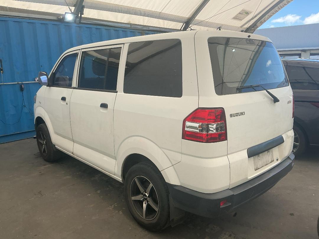 Photo '10' of Suzuki APV Photo '10' of Suzuki APV