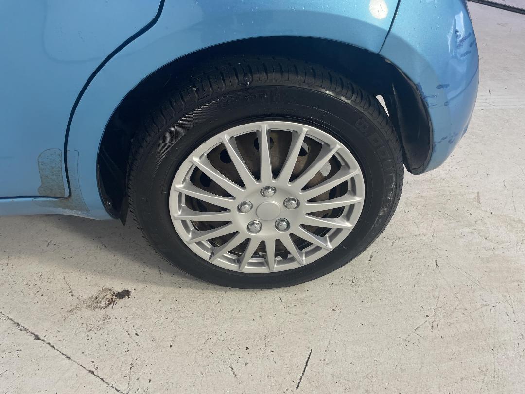 Photo '11' of Suzuki Splash