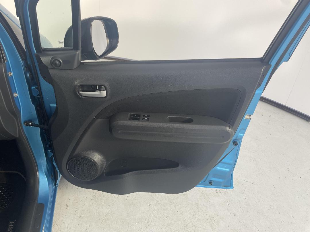 Photo '15' of Suzuki Splash