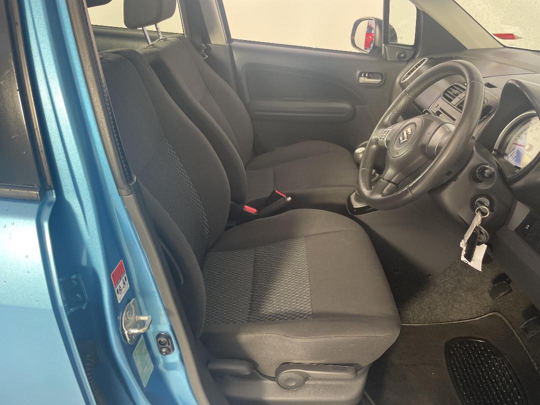 Photo '16' of Suzuki Splash