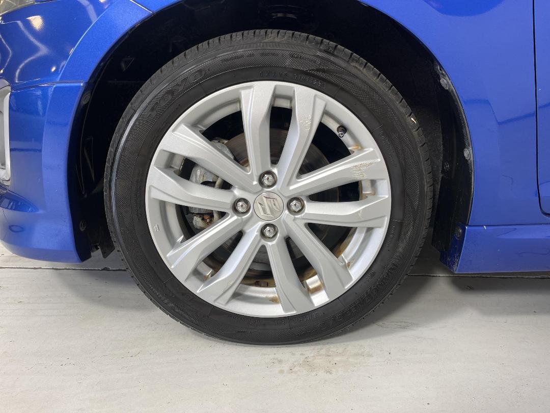 Photo '10' of Suzuki Swift