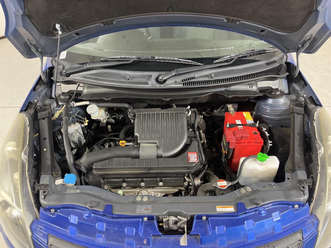 Photo '13' of Suzuki Swift