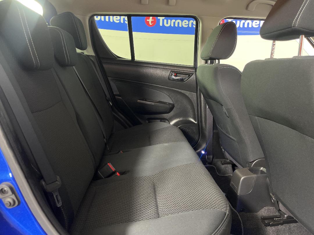 Photo '20' of Suzuki Swift