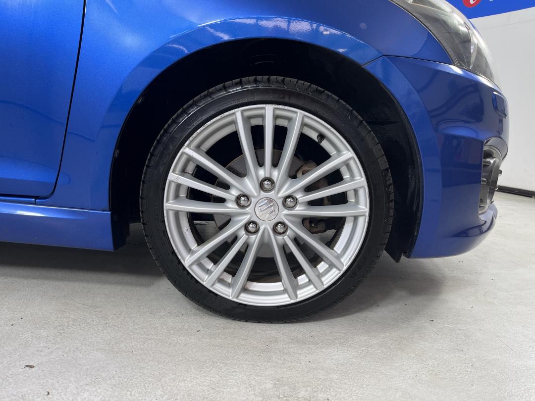 Photo '9' of Suzuki Swift