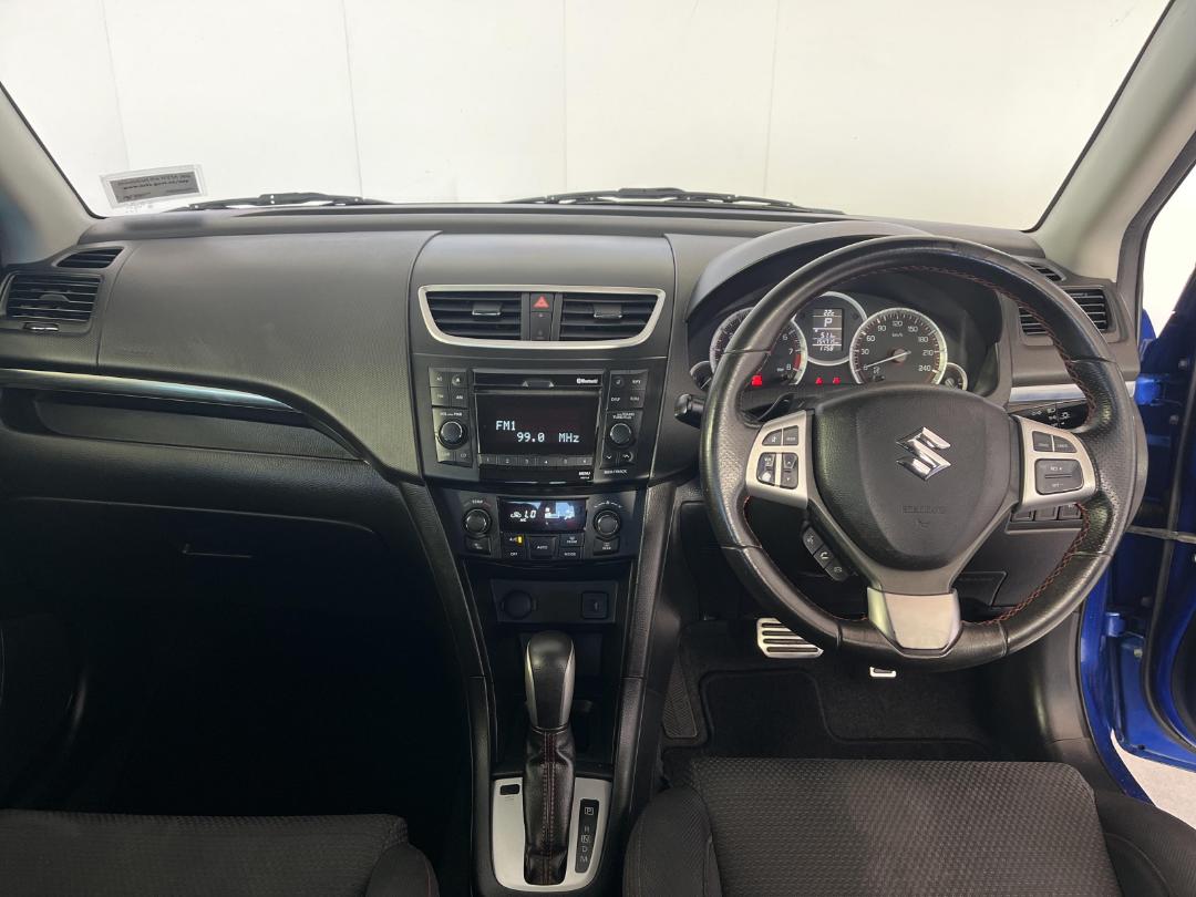 Photo '17' of Suzuki Swift