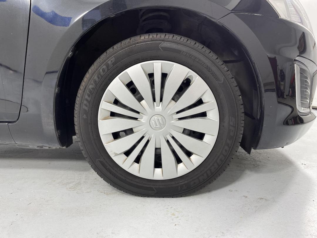 Photo '9' of Suzuki Swift