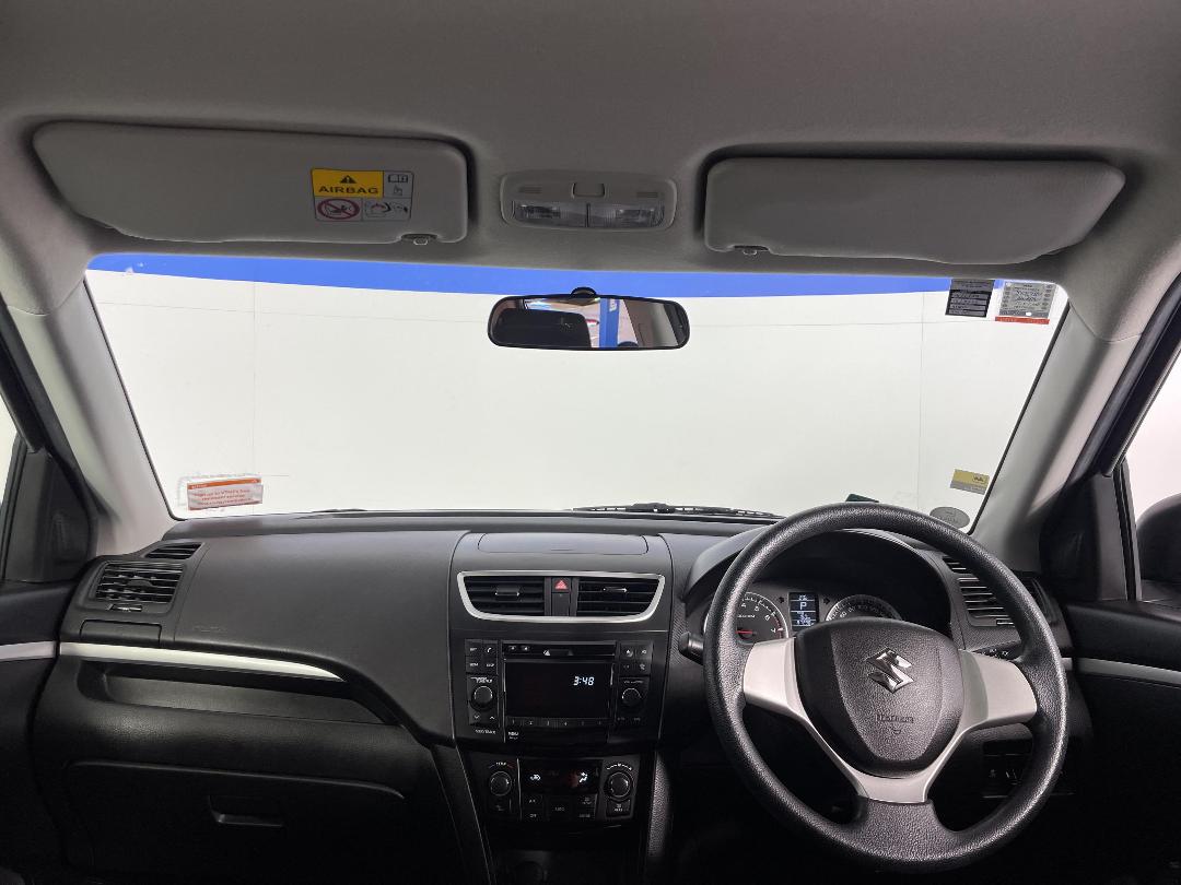 Photo '17' of Suzuki Swift