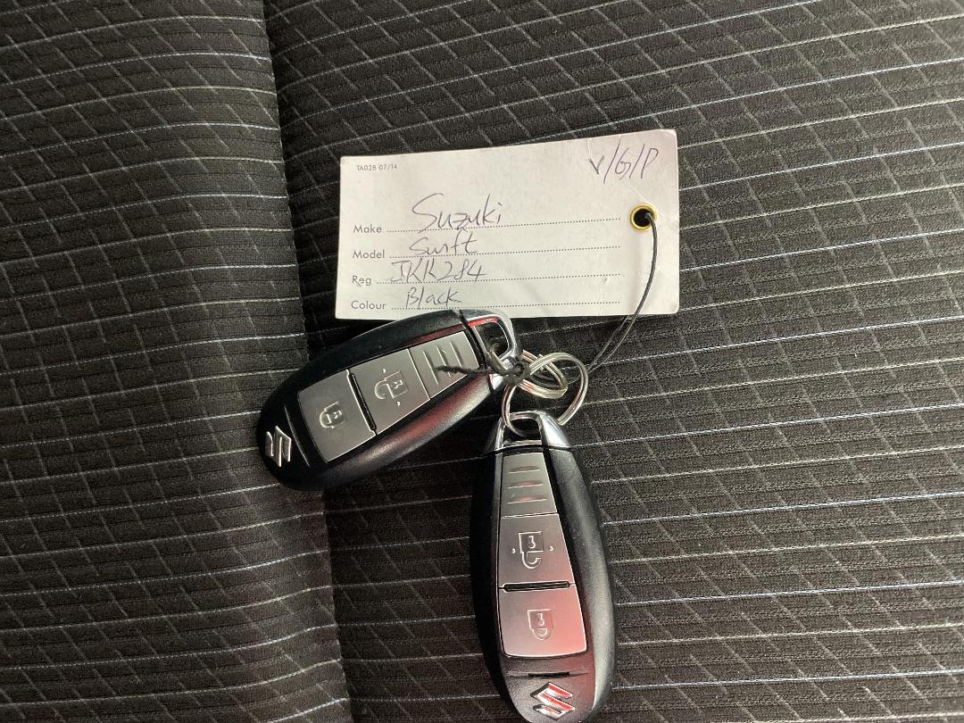 Photo '22' of Suzuki Swift