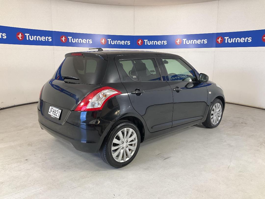 Photo '7' of Suzuki Swift